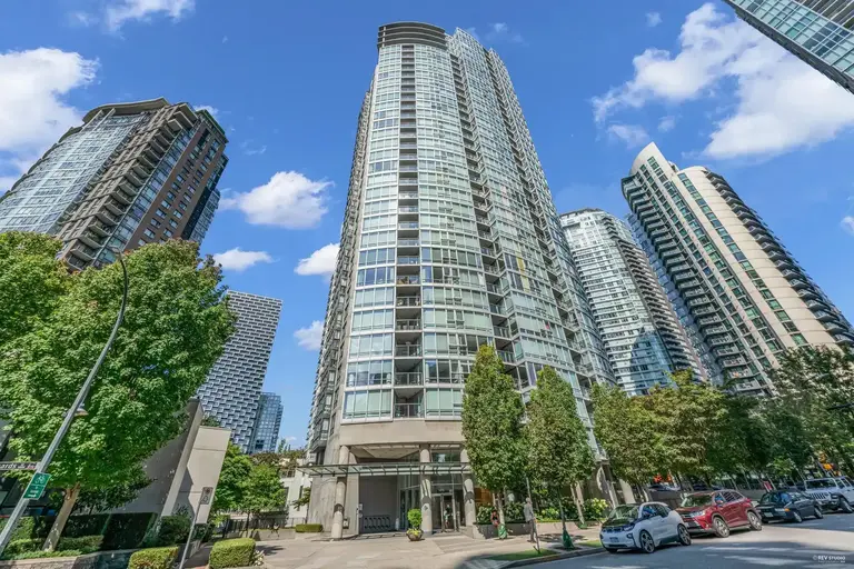 Park West 2 | 583 Beach Crescent, Vancouver | 3135049