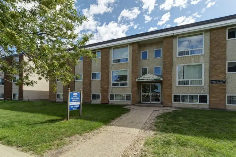 Pinecrest Manor | 10975 84 Street Northwest, Edmonton | 3135116