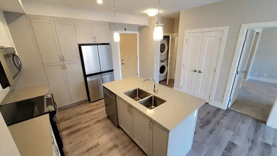 306, 1702 17 Avenue SW is a well appointed 2 bed , 2 bath suite | 1702 17 Avenue Southwest, Calgary | 3163387