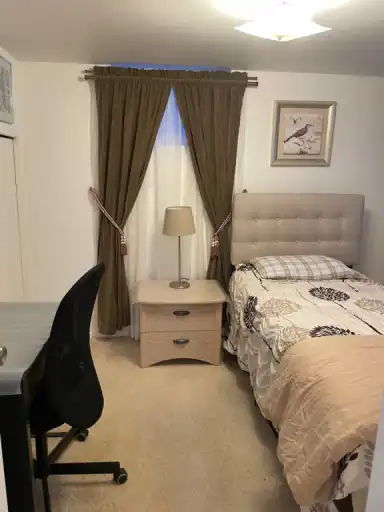 Banff Trail - Room to rent - Close to Buses, North Hill Mall, U of C, SAIT, UAR | Calgary | 3135132