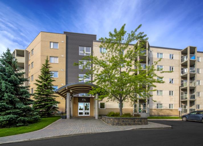 Meadowood Gardens | 576 St. Anne's Road, Winnipeg | 3135157
