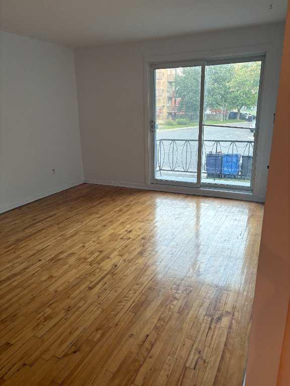Beau 4½ à louer – Rue de Brest, Laval. Disponible dès maintenant.1450 $/mois (valeur de 1580 $/mois avec 1 mois gratuit) | 3135188