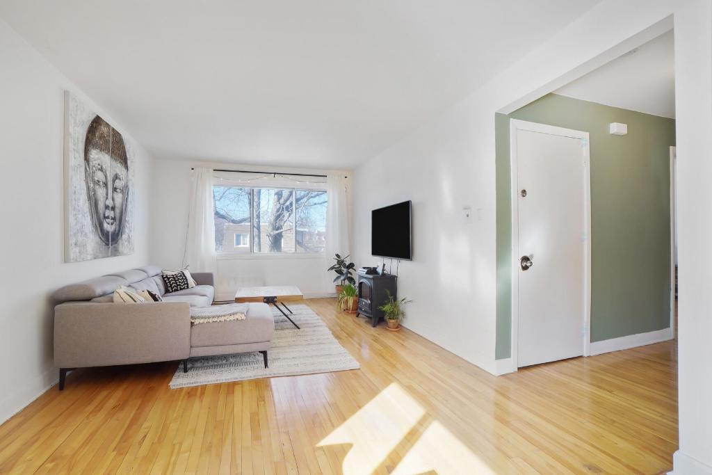 Grand 5½ lumineux rénové à Laval-des-Rapides | 3135193