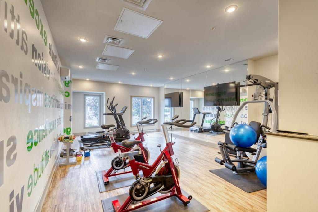 Superbe condo 3 ½ TOUT MEUBLÉ & TOUT INCLUS au Quartier Dix30 à Brossard | 3135194