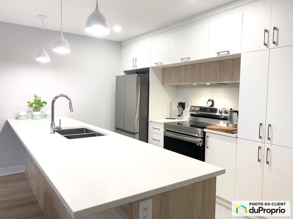 Magnifique condo 5 ½ SEMI-MEUBLÉ (5 électros) à Granby | 3135195