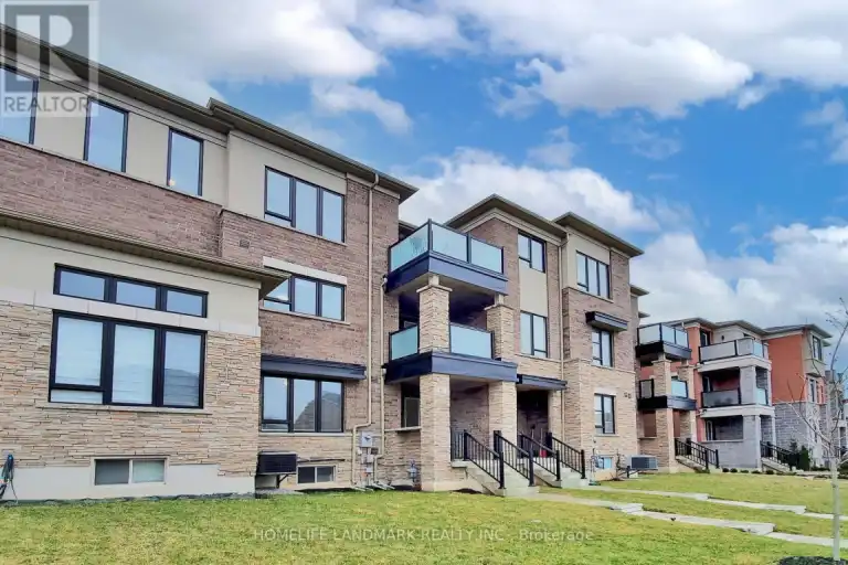 47 SPARKS STREET | 47 SPARKS STREET, Aurora | 3135514