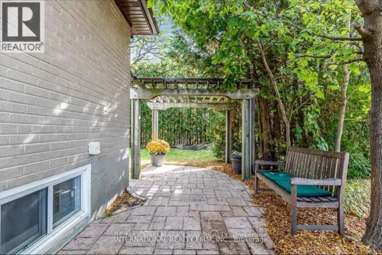 BASEMENT UNIT - 37 FOREHT CRESCENT | BASEMENT UNIT - 37 FOREHT CRESCENT, Aurora | 3135520