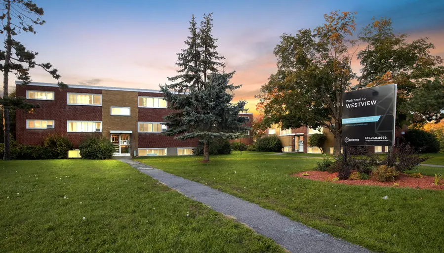 Spacious 2 Bedroom located in Carlington! | 1432 Coldrey Avenue, Ottawa | 3142390