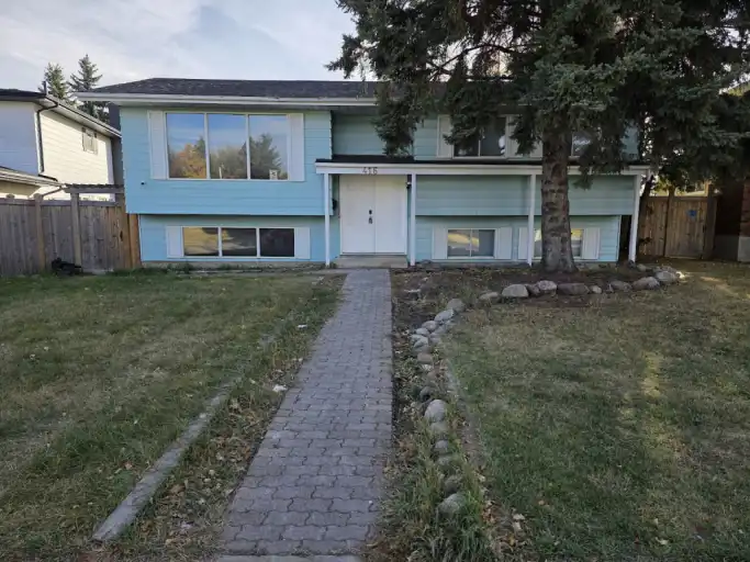 NEWLY RENOVATED 4 BEDROOMS, 2 BATHROOMS AND 2 KITHCENS HOME AVAILABLE FOR RENT | 416 Lee Ridge Road, Edmonton | 3140361