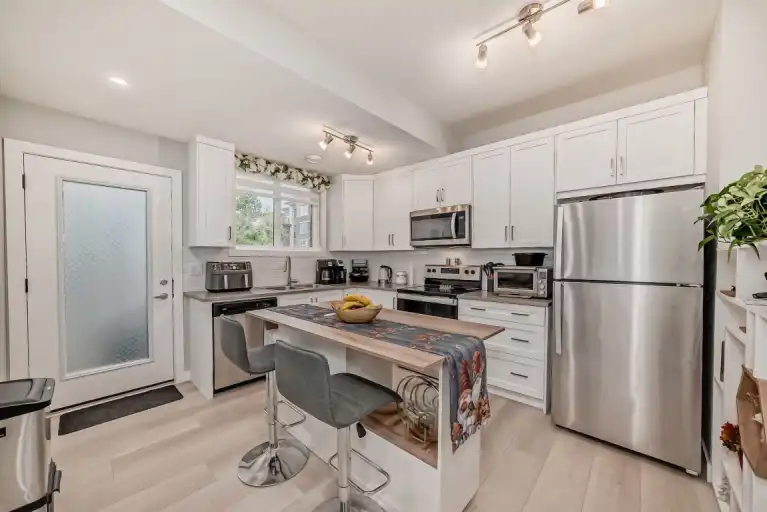 3 Bedroom + Den Pet Friendly Townhouse for rent in Currie Barracks! | 88 Burma Star Road Southwest, Calgary | 3165046