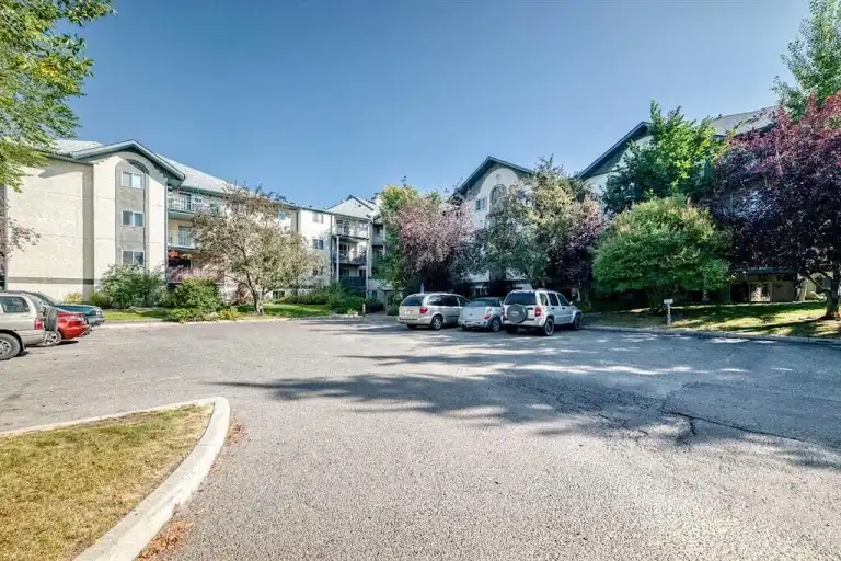 Cozy, Quiet & Private 2 Bedroom Apartment | 21 Dover Point Southeast, Calgary | 3140380