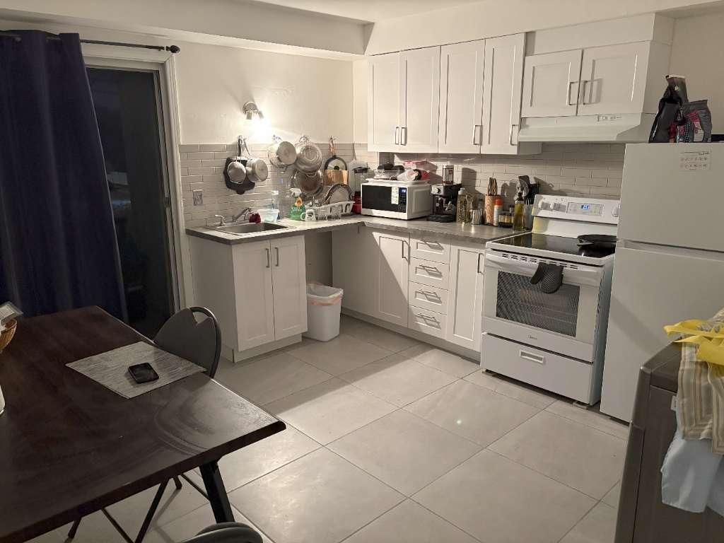 4 ½ à louer spacieux et lumineux semi meublé | 3140463