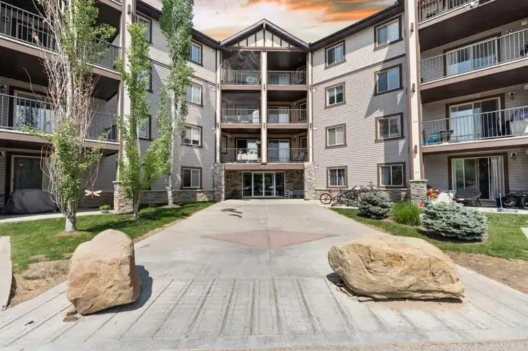 Spacious 2-bedroom condo & 1 bath with ALL utilities, included (Panorama Hills) | 4205 - 60 Panatella Street Northwest, Calgary | 3140675