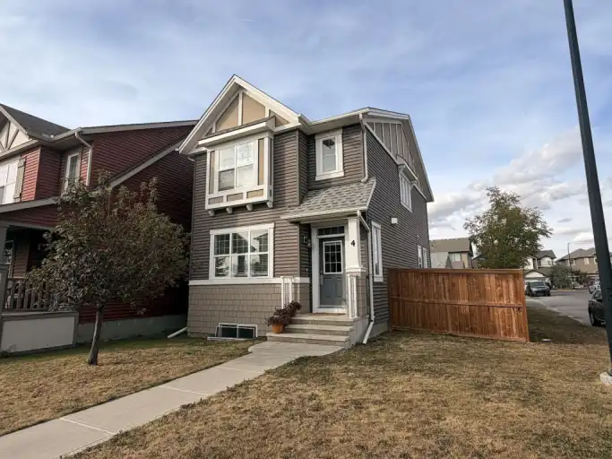 Charming 3-Bed, 3-Bath Home with Spacious Layout and Modern Comforts | 4 Evansborough Common Northwest, Calgary | 3160451