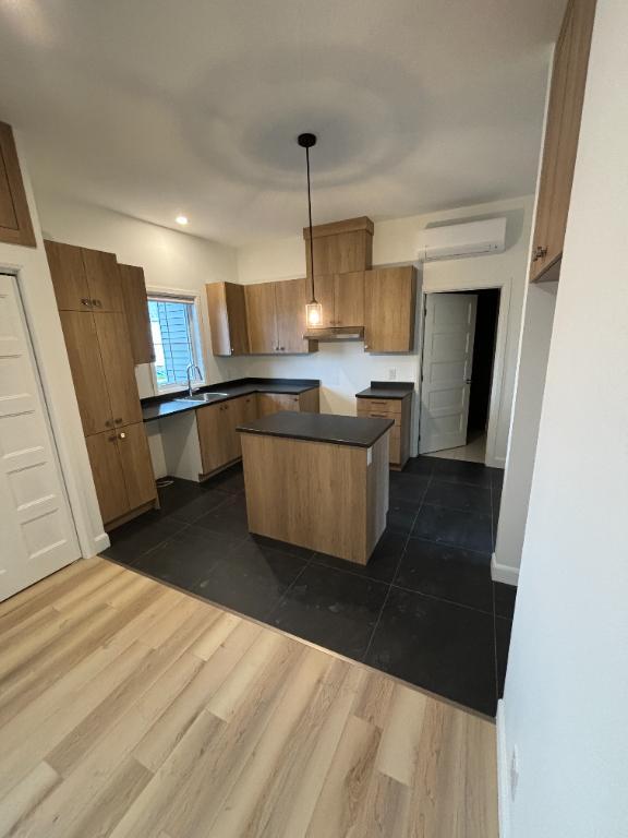 4 1/2 avec plancher chauffant | 3145258