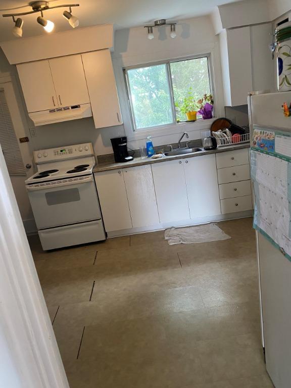 4 ET DEMI DISPONIBLE IMMÉDIATEMENT | 3192271