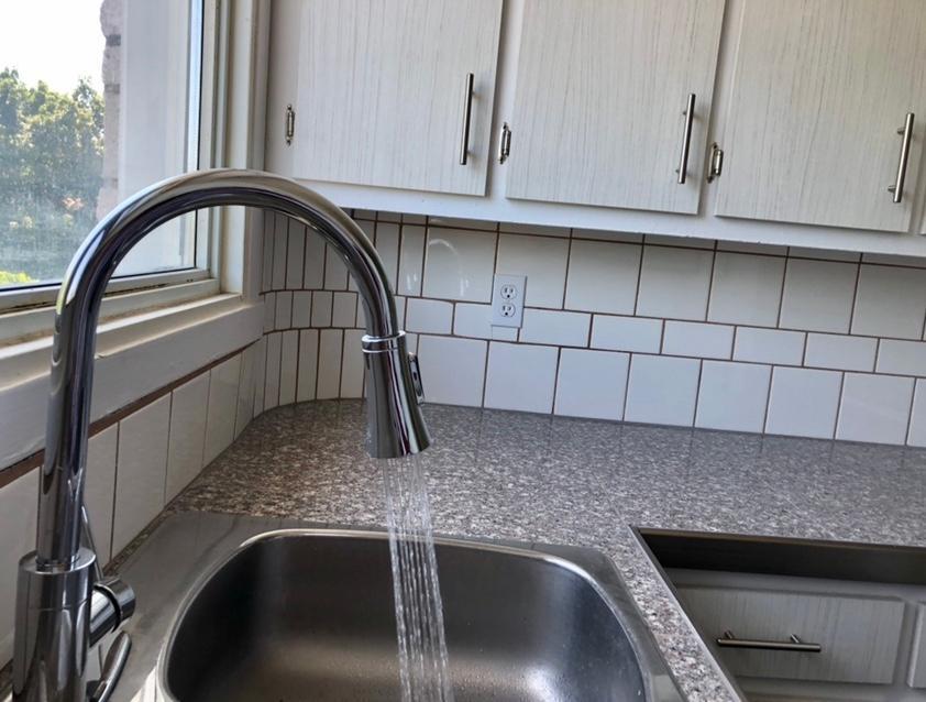 3 1/2 TOUT RÉNOVÉ, CHAUFFAGE ET EAU CHAUDE INCLUS, DISPONIBLE JUILLET | 3145269