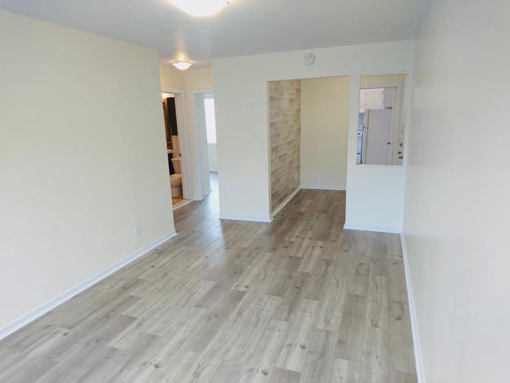 3 1/2 TOUT RÉNOVÉ, CHAUFFAGE ET EAU CHAUDE INCLUS, DISPONIBLE JUILLET | 3145269