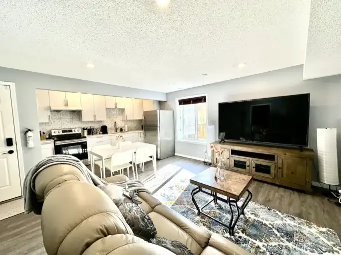 Furnished 2-Bedroom Walkout Basement | Calgary | 3145616
