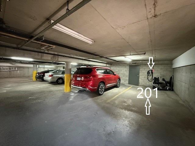 Condo 1275pi² à Ste-Julie : électroménagers, meubles, Borne de recharge, 2 cambres, 1 bureau, 2 salles de bain, cuisine, salle à manger et espace de s | 3145692