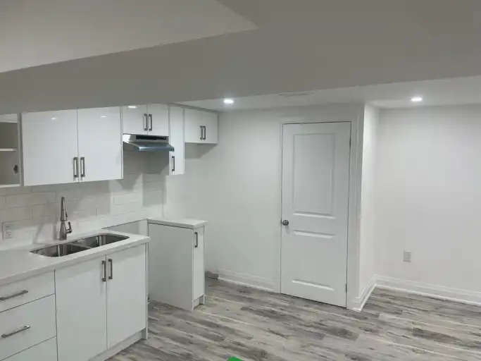 Stylish 2-Bedroom Basement Apartment | Quiet Family Neighbourhood in East Hamilton | Bright, Private & Convenient! | 17 Fisher Crescent, Hamilton | 3145713