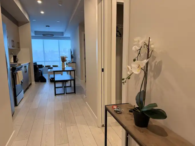 Spacious Furnished 2 Bedroom unit in the vibrant Kensington area. Move in ready! | 529 - 110 18A Street Northwest, Calgary | 3151306