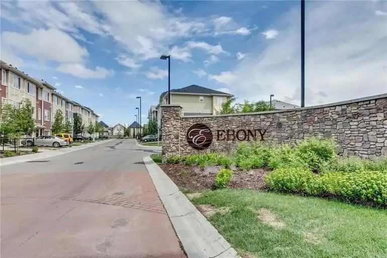 Beautiful 2 Bedroom condominium at Ebony in Mahogany, Lakeside Living Beach Club | 415 - 402 Marquis Lane Southeast, Calgary | 3145928