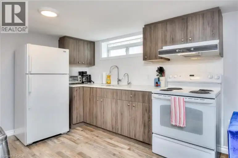 40 BRUNSWICK Avenue Unit# B | 40 BRUNSWICK Avenue Unit# B, Kitchener | 3172898