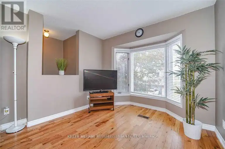 75 WILLIAM CURTIS CIRCLE | 75 WILLIAM CURTIS CIRCLE, Newmarket | 3146296