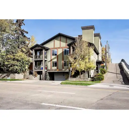 Large 2 Bd/2Ba condo in Mission with two underground parking stalls | Calgary | 3147661