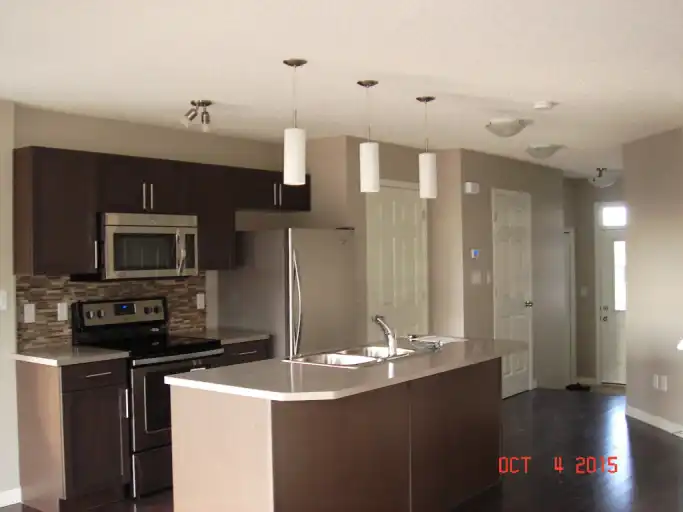 Beautiful 3 Bedroom Duplex in Summerside SW | 6717 23 Ave SW, Edmonton, Edmonton | 3174276