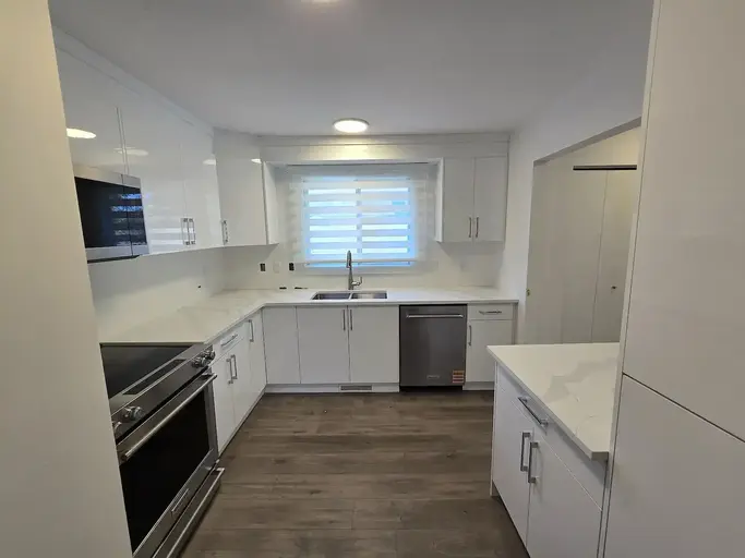 LUXURY MAIN FLOOR FRESHLY RENOVATED | 10425 77 Street Northwest, Edmonton | 3151309