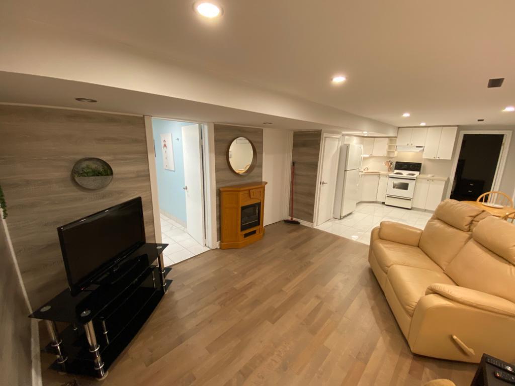Loft 3 1/2 | 3147709