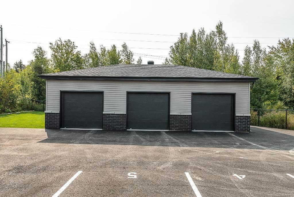 Appartement 5 1/2 HAUT DE GAMME avec garage chauffé et éclairé ainsi que, 2 stationnements extérieurs | 3147726