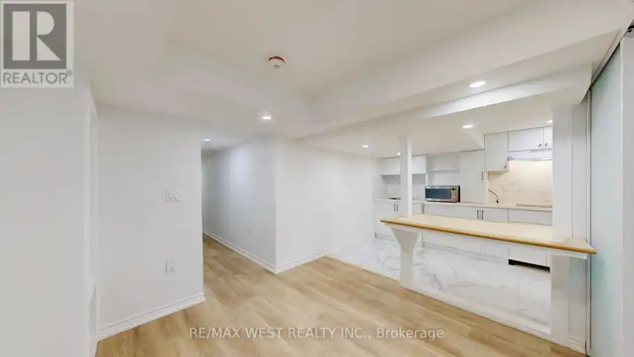 197 VANTAGE LOOP | 197 VANTAGE LOOP, Newmarket | 3148175