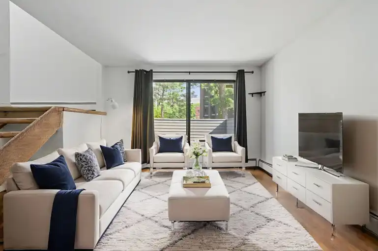 Large Oliver (Wîhkwêntôwin) Townhouse with Underground Parking | 3 - 10032 113 Street, Edmonton | 3149124