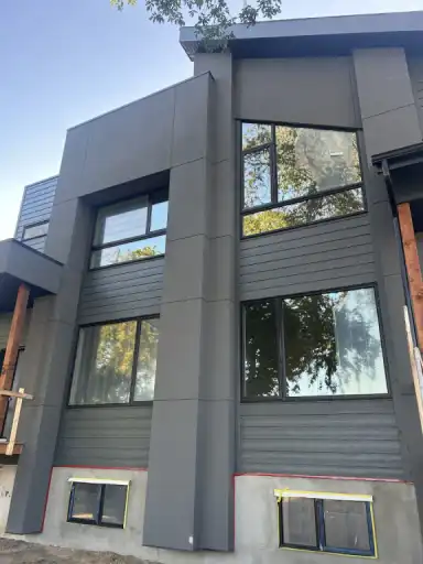 Bright 2-Bed Lower Suite in Strathearn w/ In-Suite Laundry & LRT Access | 9267 Strathearn Drive Northwest, Edmonton | 3149161