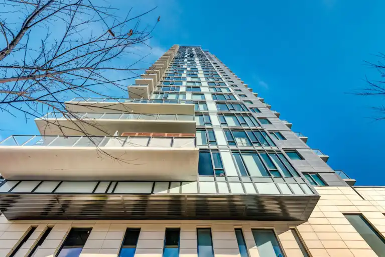 EXECUTIVE 2 BEDROOM AT 6TH & TENTH | 1010 6th St SW, Calgary | 3150175