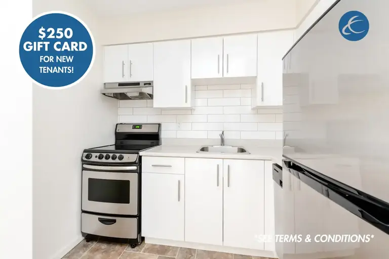 Royal Arms | 1300 Yates Street, Victoria | 3150912