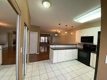 2 Bedroom 2 Bathroom Townhouse in Trendy Bankview | Calgary | 3151007