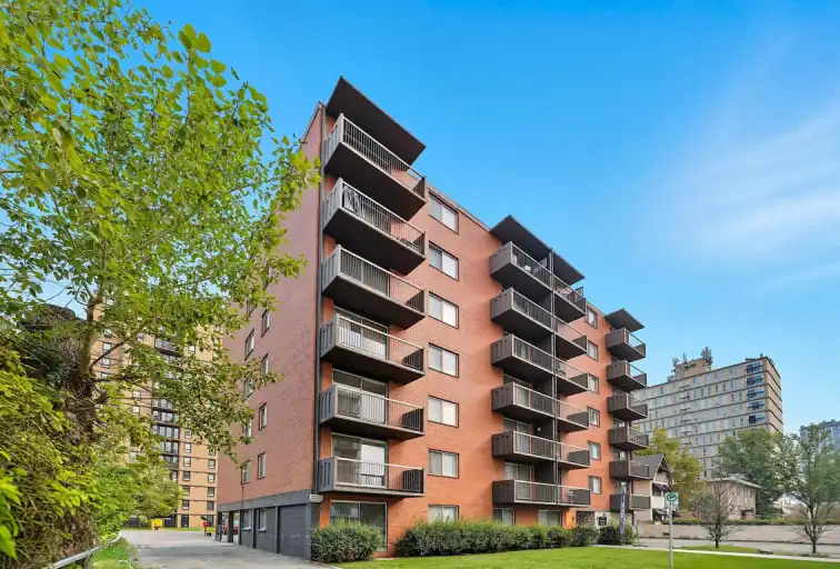 Bright 1-Bedroom Apartment | 6th Floor with Beautiful View | 605 - 720 15 Avenue Southwest, Calgary | 3151013