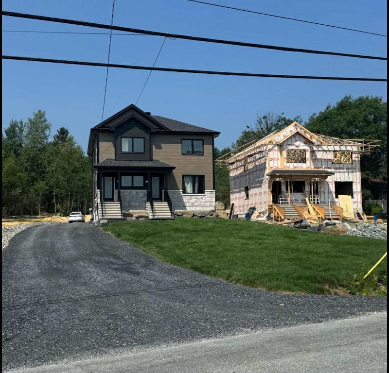 41/2 Duplex- avec vue sur le lac Magog | 3151072