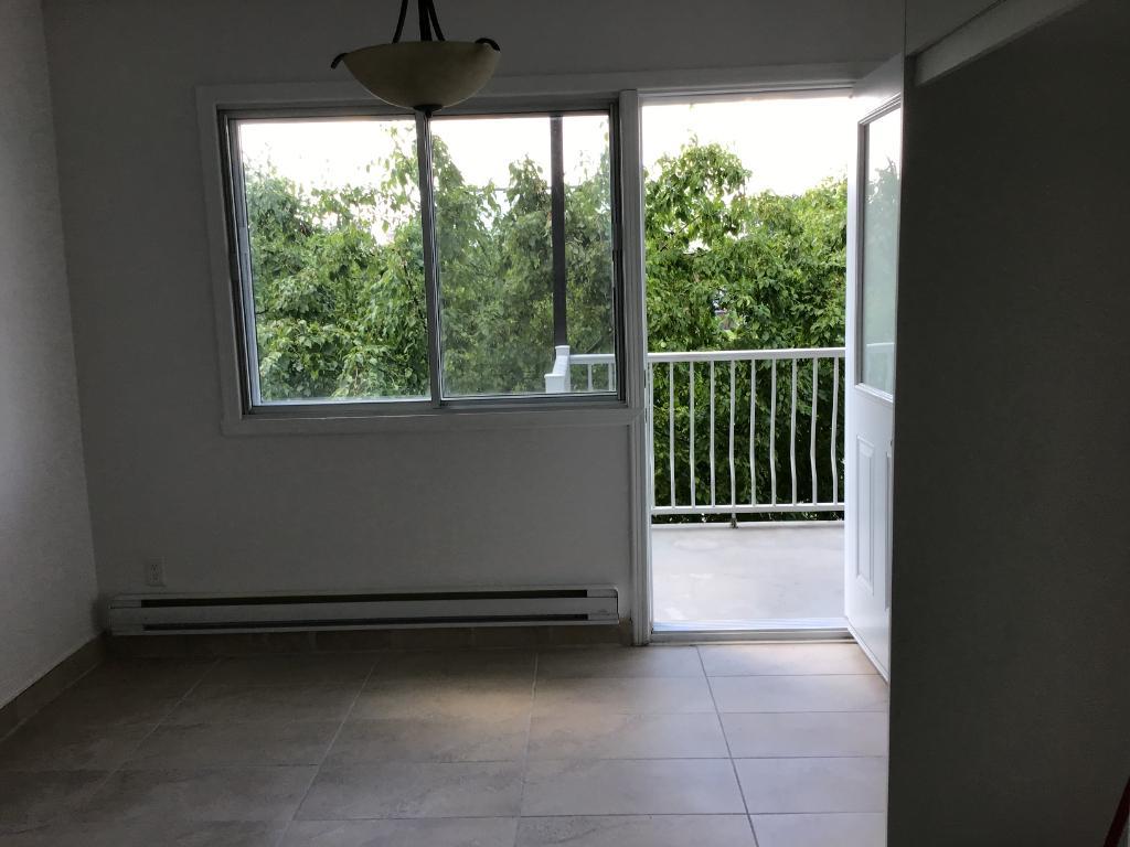 appartement a louer 3 e.etages 4-1/2 non chauffée | 3151075