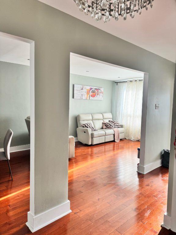 Grand 51/2 rez de chaussée avec stationnement | 3151087