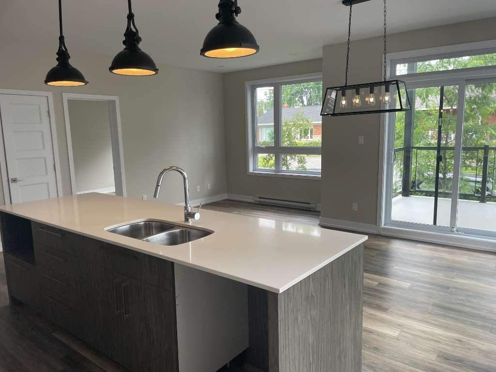 4 1/2 lumineux au 1er étage avec garage à Sainte-Catherine | 3151091