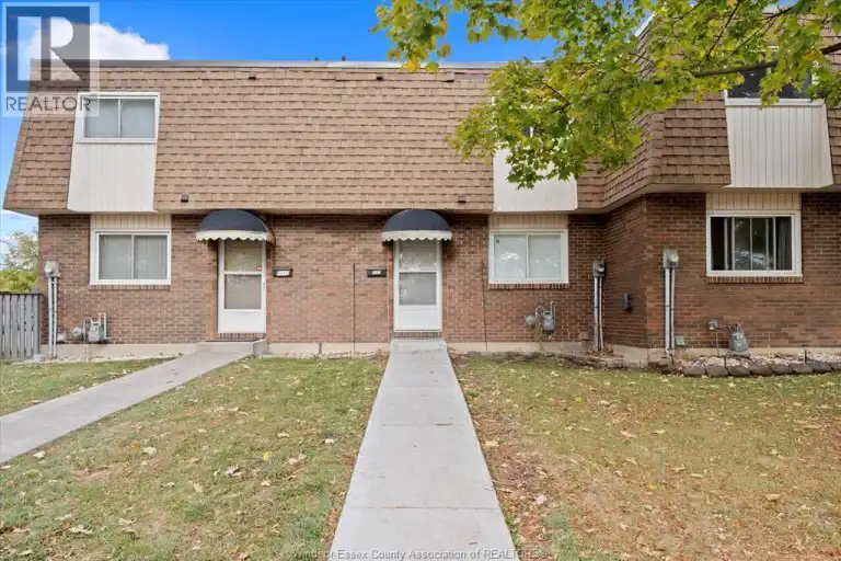 5442 LASSALINE | 5442 LASSALINE, Windsor | 3151116