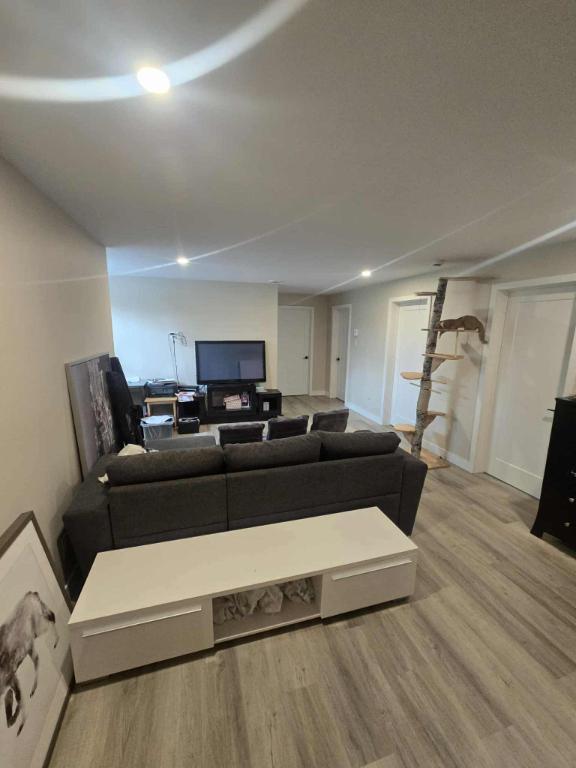 61/2 - Duplex avec sous-sol - Vue sur lac Magog | 3151388