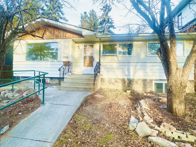 3 Bedroom 2 Bath Main Floor | 4712 22 Avenue Northwest, Calgary | 3151640