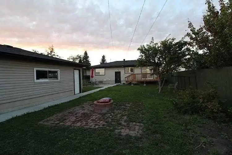3 bedroom upstairs | Edmonton | 3153453