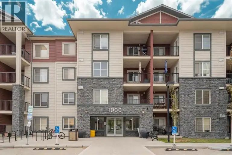 Perfect Blend of Style and Function, 2Bdr+1Bath, Heated Parking | 1220 - 81 Legacy Boulevard Southeast, Calgary | 3153477